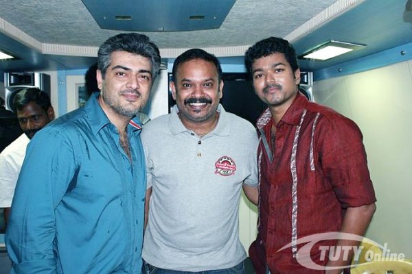 http://www.tutyonline.net/gallery/a6b80ab31fe861c8163b9956d44b1e8e/b/ajith_vijay1.jpg