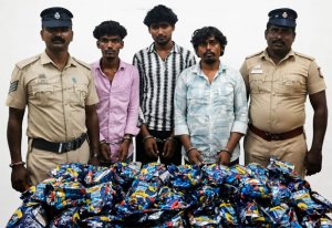 தடை செய்யப்பட்ட புகையிலை விற்பனை: 4பேர் கைது!