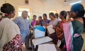 வாக்குச்சாவடி அலுவலர்களுக்கான இரண்டாம் கட்ட பயிற்சி: அரசு ஊழியர்கள் தபால் வாக்குப்பதிவு!