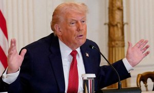 ஈரான் மீதான ராணுவ நடவடிக்கை திட்டமிட்டபடித் தொடர்கிறது : டிரம்ப் அறிவிப்பு